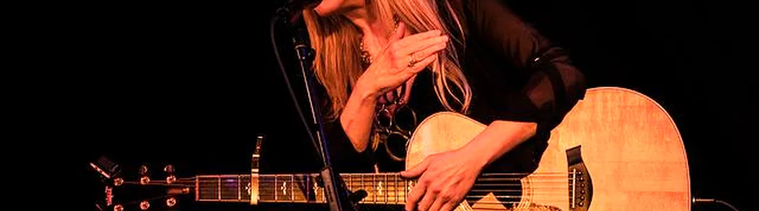 Mary Fahl